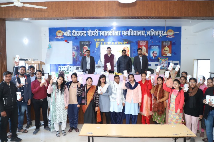 Bright faces of students after receiving smartphones on National Youth Day