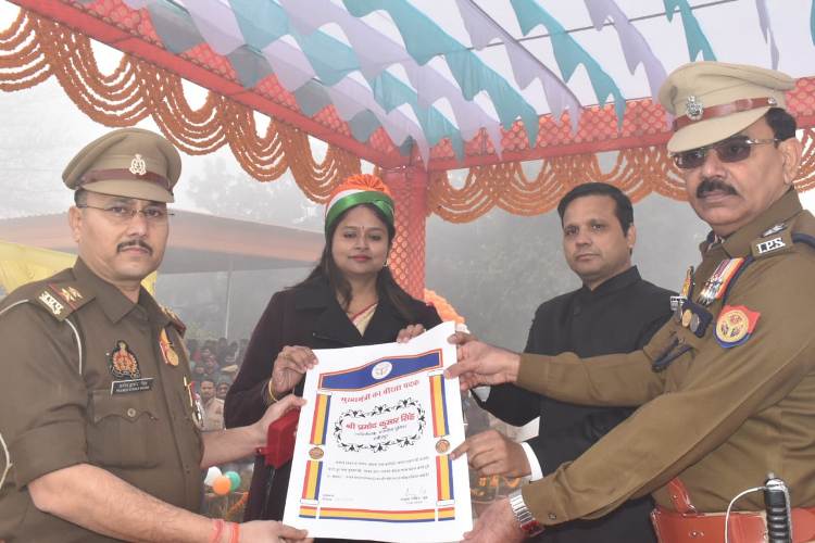 District Police was honored by DM SP by giving various medals and citations from the government and district level for their excellent work.