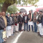 Congressmen protested and raised slogans of Murdabad, gave memorandum