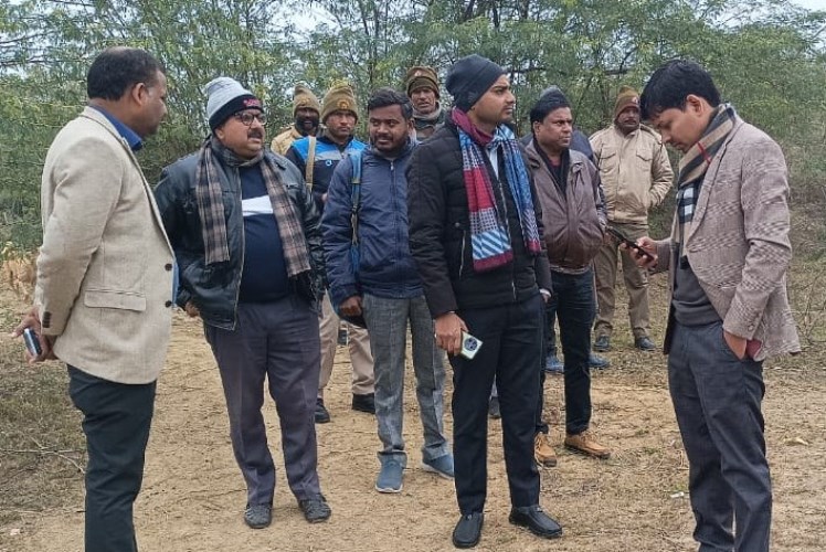 ADM inspected the proposed land for Kanha Gaushala