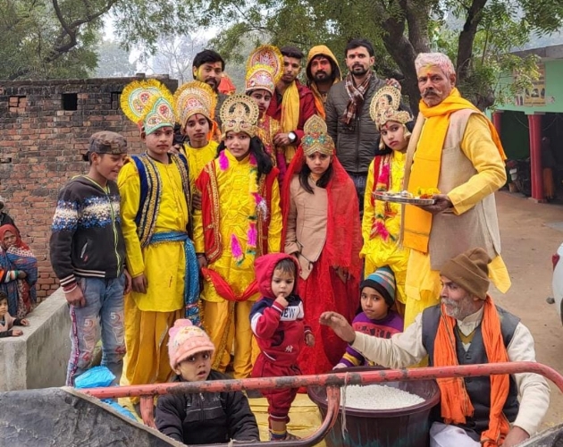 Shobha Yatra started with great pomp regarding the program being held in Ayodhya